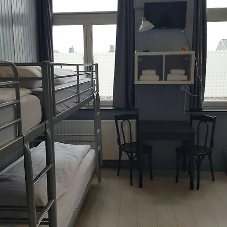 Dupuis ホテル ファルケンブルフ