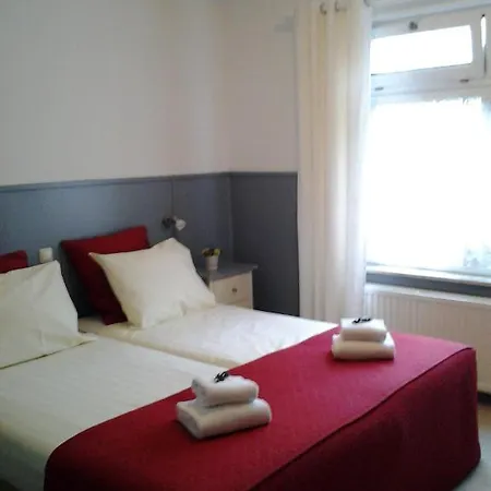 Dupuis Hotell 2*
